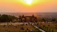 8 Tempat Terbaik Menikmati Sunset di Indonesia, Cocok untuk Lokasi Kencan di Hari Valentine