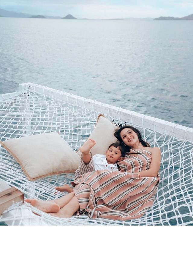 6 Potret Andien Aisyah dengan Keluarga Kecilnya, Umumkan Kehamilan Kedua