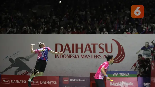Foto: Didukung Ribuan Penonton Istora, Ahsan/Hendra Jinakkan Pasangan Denmark untuk Melaju ke 16 Besar Daihatsu Indonesia Masters 2022