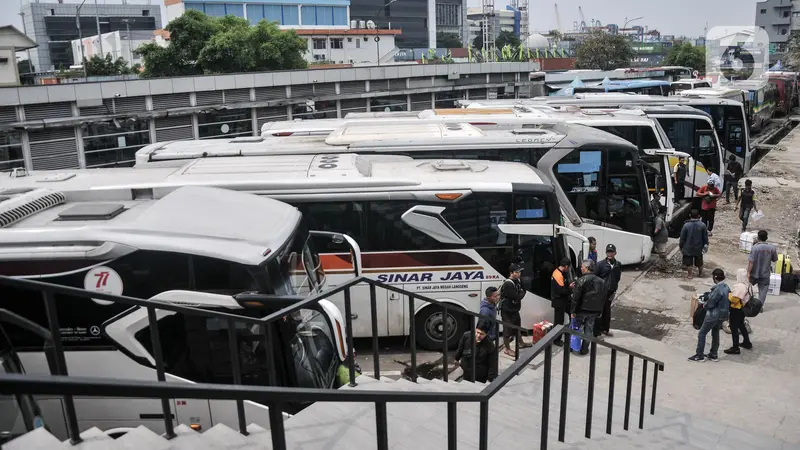 H-4 Lebaran, Lonjakan Penumpang Terjadi di Terminal Bus Tanjung Priok