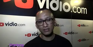Vidio.com hadir dan menjadi media untuk para creator video, untuk mengupload segala kategori video secara gratis. Selain itu, ada bonus investasi untuk video yang masuk 100 besar. Let's Be Famous with Vidio.com!