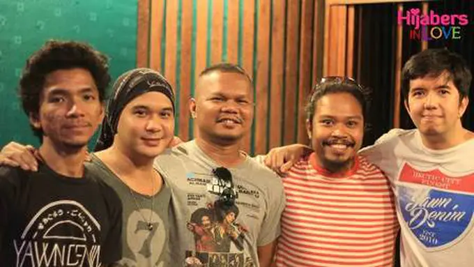 Payung Teduh Isi Soundtrack Film `Hijabers In Love`