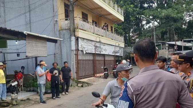 Pengemudi Ojek Depok Terkapar Luka Parah usai Dibegal Sadis, Motornya Raib