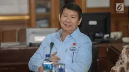 Direktur Komunikasi dan Media Badan Pemenangan Nasional (BPN) Prabowo-Sandi, Hashim Djojohadikusumo saat  mendatangi Kantor KPU, Jakarta, Jumat (29/3). Kedatangan BPN tersebut untuk membahas terkait laporan permasalahan DPT. (Liputan6.com/Faizal Fanani)