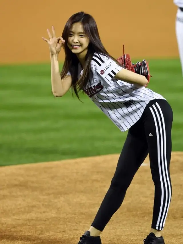 [Bintang] Selalu Tampil Keren, 6 Idola Korea Ini Jadi Trendsetter Fashion