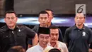 Presiden Joko Widodo tiba menghadiri konsolidasi calon legislatif Partai Kebangkitan Bangsa (PKB) Pemilu 2019 sekaligus haul Abdurrahman Wahid, Gus Dur di Balai Sarbini, Jakarta, Senin (17/12). (Liputan6.com/Faizal Fanani)