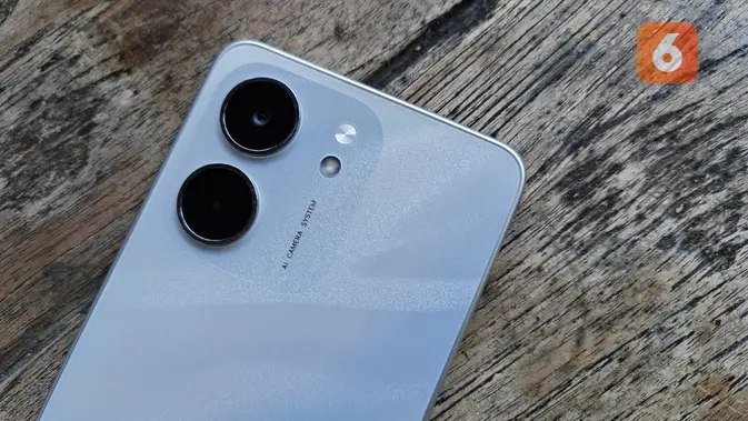 <p>Tampak kamera Oppo A5x. (Liputan6.com/ Yuslianson)</p>
