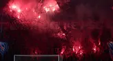 Pendukung Paris Saint-Germain (PSG) merayakan kemenangan Les Parisiens atas Arsenal pada pertandingan leg kedua semifinal Liga Champions 2024/2025 di Stadion Parc des Princes, Paris, pada 7 Mei 2025 waktu setempat atau Kamis (8/5/2025) WIB dini hari. (Thibaud MORITZ/AFP)