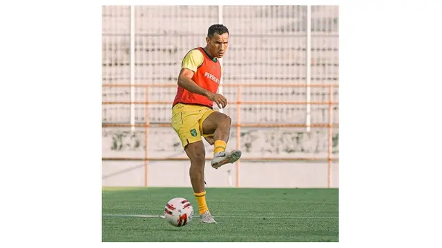 Gabung Persebaya, Ini 6 Potret Latihan Perdana Jose Wilkson