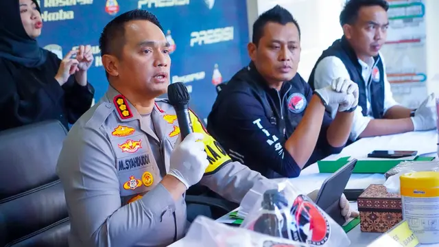 Polres Metro Jakarta Barat menggelar konferensi pers pengungkapan kasus Narkoba.