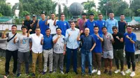 Jajaran manajemen, pelatih, dan pemain PSIM Yogyakarta menjelang bergulirnya Liga 2 2019. (Bola.com/Vincentius Atmaja)