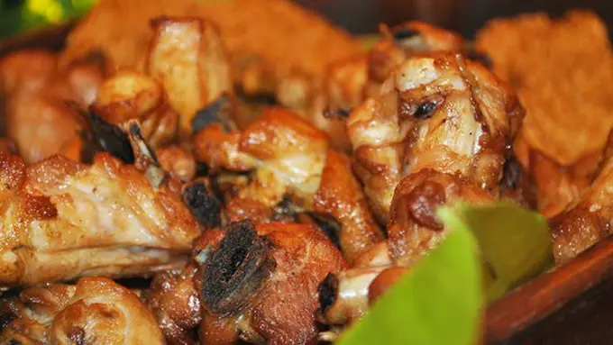 Ayam goreng bacem./Copyright Vemale/Winda
