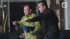 Sekretaris Mahkamah Agung (MA) Achmad Setyo Pudjoharsoyo seusai menjalani pemeriksaan di Gedung KPK, Jakarta, Rabu (18/12/2019). Achmad Setyo Pudjoharsoyo diperiksa terkait kasus suap dan gratifikasi pengurusan perkara di Mahkamah Agung Tahun 2011-2016. (merdeka.com/Dwi Narwoko)