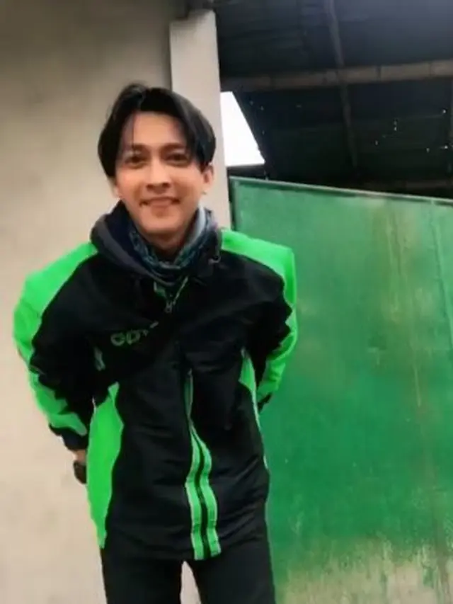 7 Potret Deyeka, Driver Ojek Online yang Disebut Kembaran Ji Chang Wook