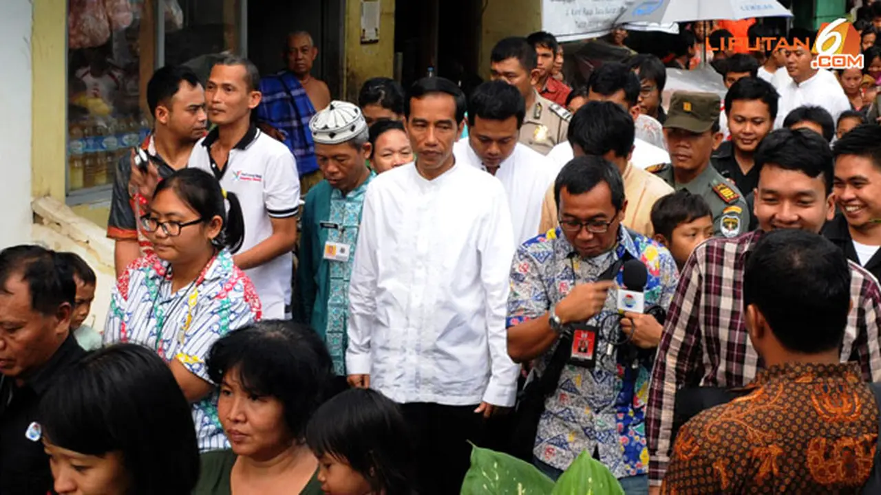 jokowi-blusukann-130808b.jpg