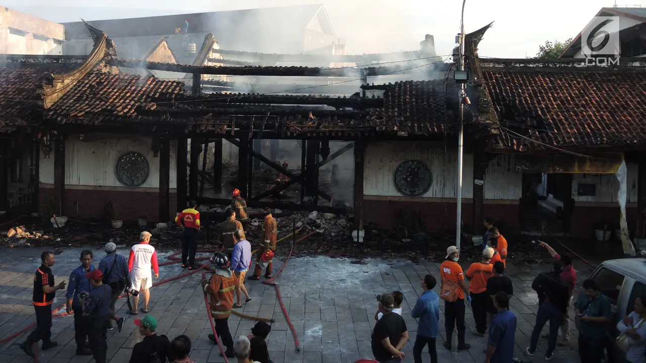 Kebakaran Kelenteng di Semarang