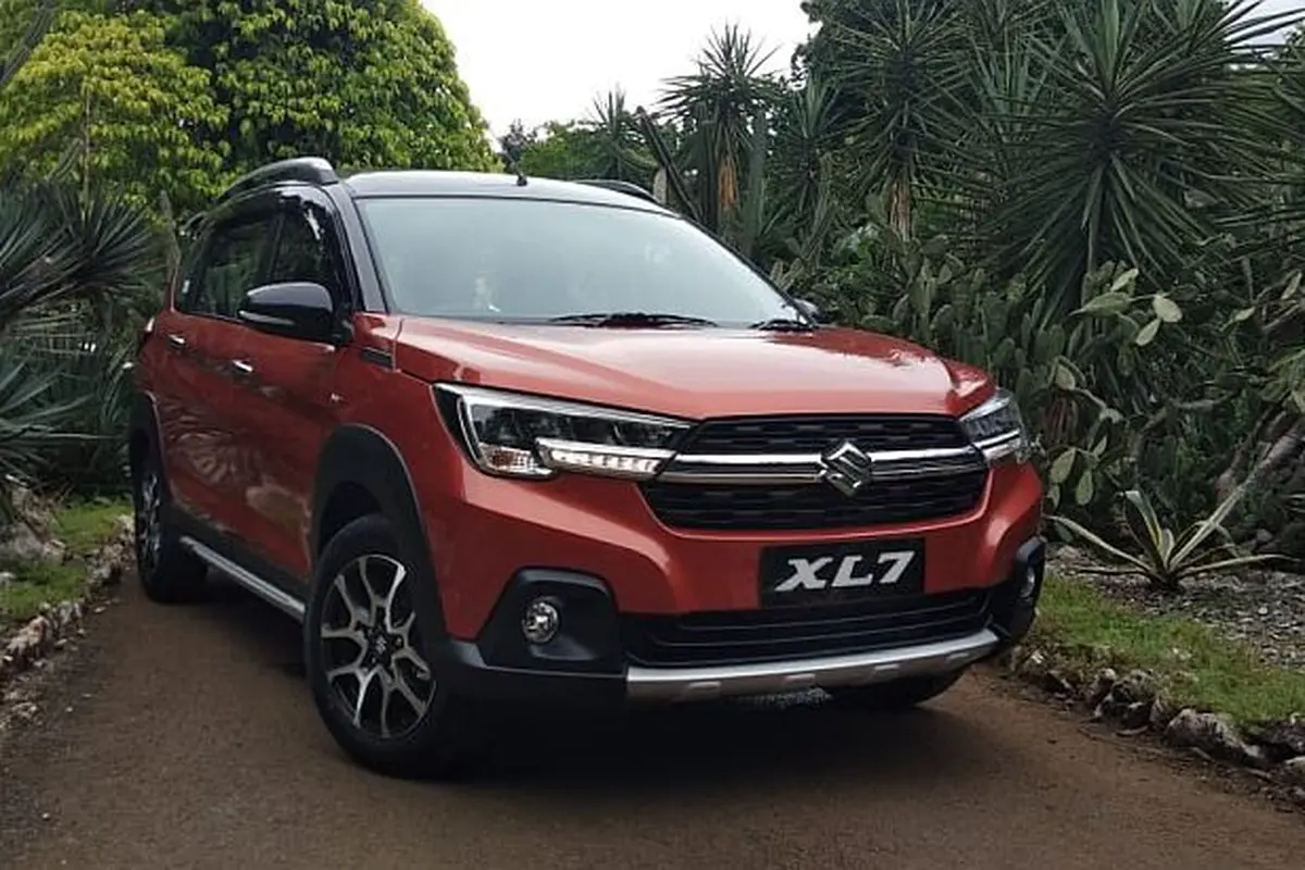 Suzuki XL7