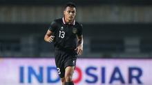 Rachmat Irianto. Bek tengah berusia 23 tahun milik Persib Bandung ini memang sama sekali tak dimainkan pelatih Shin Tae-yong saat Timnas Indonesia menang 2-1 atas Kamboja. Namun saat menghadapi Brunei Darussalam, STY perlu mempertimbangkannya untuk mengisi lini tengah di posisi gelandang bertahan mendampingi Marc Klok yang dapat lebih fokus untuk membantu serangan. (Bola.com/Bagaskara Lazuardi)