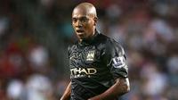 Fernandinho adalah seorang pemain Manchester City