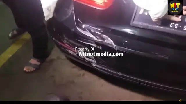 Kondisi Mobil Danang DA usai Ditabrak Motor dari Belakang Saat Akan Hadiri Ulang Tahun Iis Dahlia. (YouTube Official Nitnot)