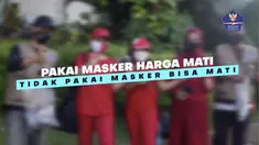 Gerakan Mobil Masker yang digagas untuk mencegah penyebaran Covid-19 terus berjanjut. Para relawan bekerjasama dengan aparat untuk membagikan masker di tengah masyarakat.
