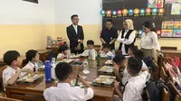 Makan Bergizi Gratis Mulai Dilakukan di Jakarta, Siswa Bawa Sendok dan Botol Minum Sendiri