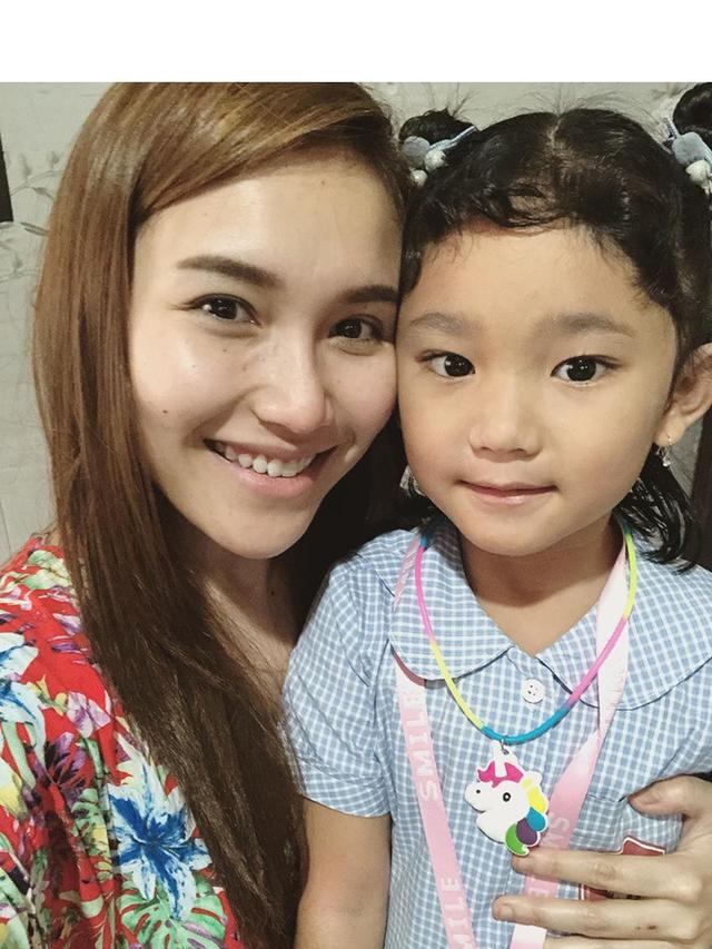7 Potret Ayu Ting Ting Tanpa Makeup Tetap Memesona Hot Liputan6 Com