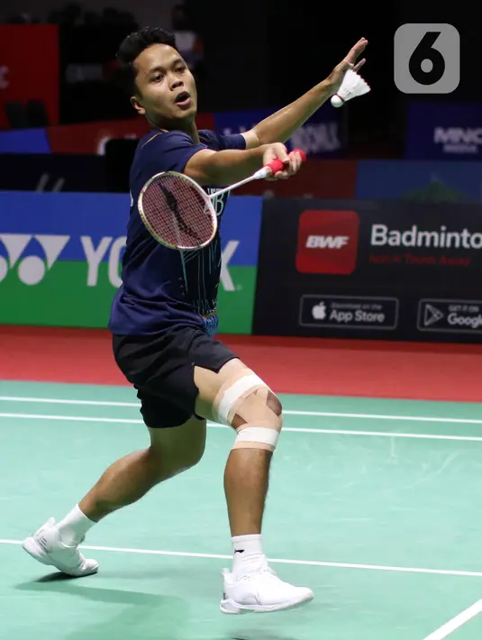 Anthony Sinisuka Ginting mengamankan tiket babak 16 besar Indonesia Open 2023. (Liputan6.com/Helmi Fithriansyah)