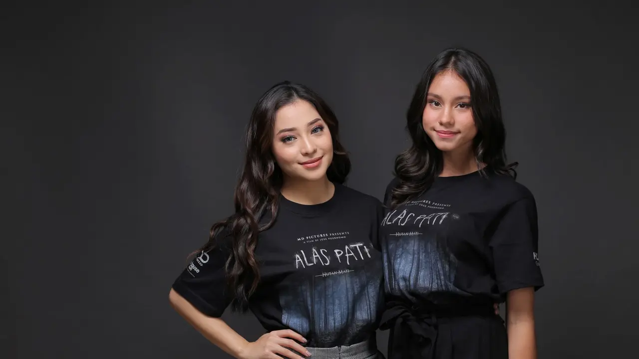 [Bintang] Nikita Willy dan Naomi Paulinda