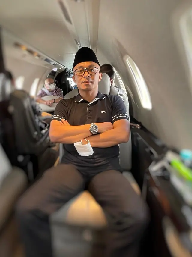 Febrian Amanda, paman Atta Halilintar yang juga adik Halilintar Anofial Asmid. (Instagram @febrian_amanda)