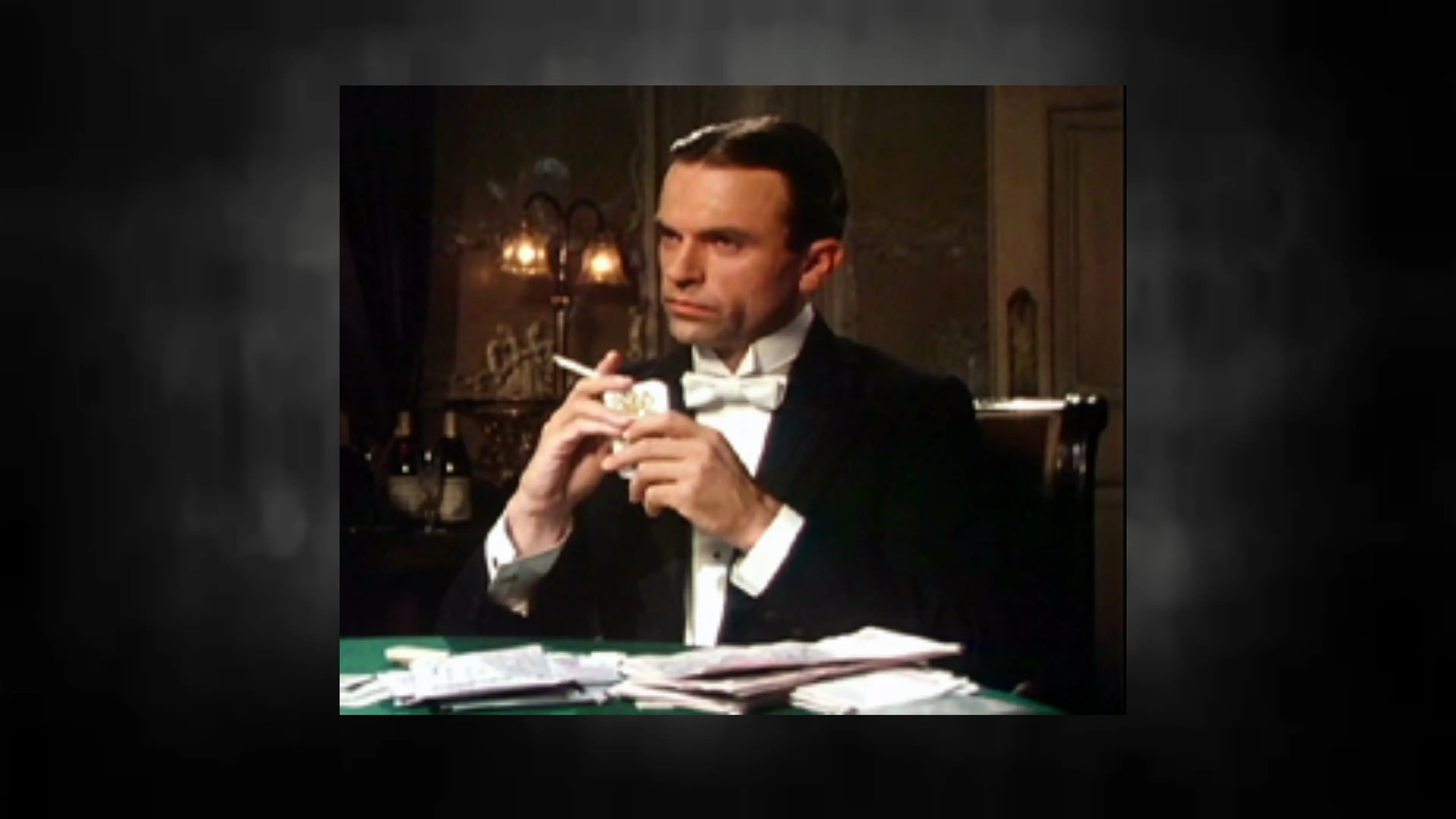 Sam Neill bermain sebagai Sidney Reilly dalam miniseri 'Reilly, Ace of Spies ' (Wikipedia)