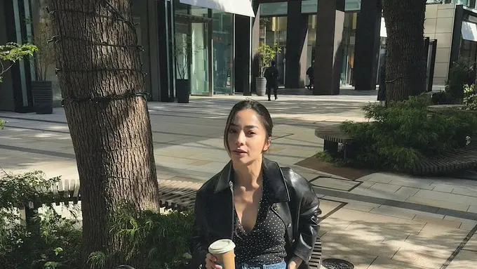 Gaya Liburan Nikita Willy di Jepang, Ibu Dua Anak yang Selalu Tampil Modis