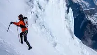 Pelari Ultra AS Cetak Rekor Baru Pendakian Gunung Everest Tercepat di Dunia