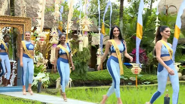 Potret Kontestan Miss Grand International 2022 di Kompetisi Baju Olahraga Rancangan Didiet Maulana