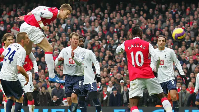 FOTO: 5 Gol Tercepat Sepanjang Sejarah, Ada yang Hanya Butuh Waktu 2 Detik - Nicklas Bendtner