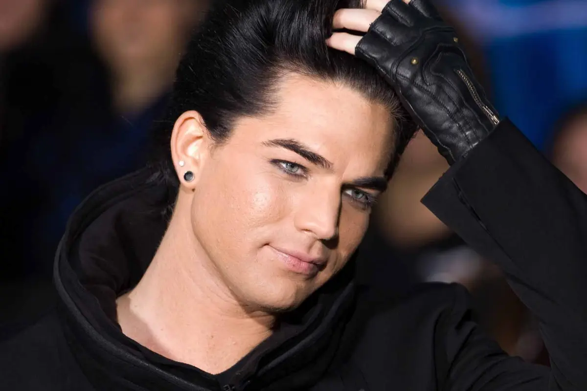 Gantikan Freddie Mercury, Adam Lambert Jadi Vokalis Queen