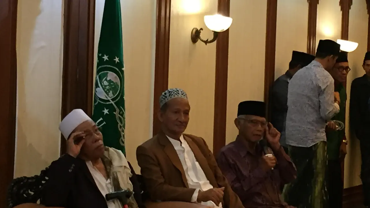 Ketua PBNU Said Aqil Siroj menerima kunjungan dari para kiai se-Indonesia.