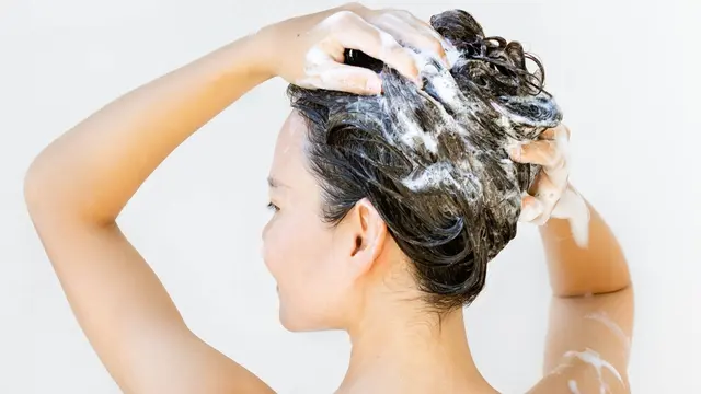 Tips Merawat Rambut agar Tetap Kuat dan Sehat: Panduan Lengkap untuk Rambut Panjang Impian