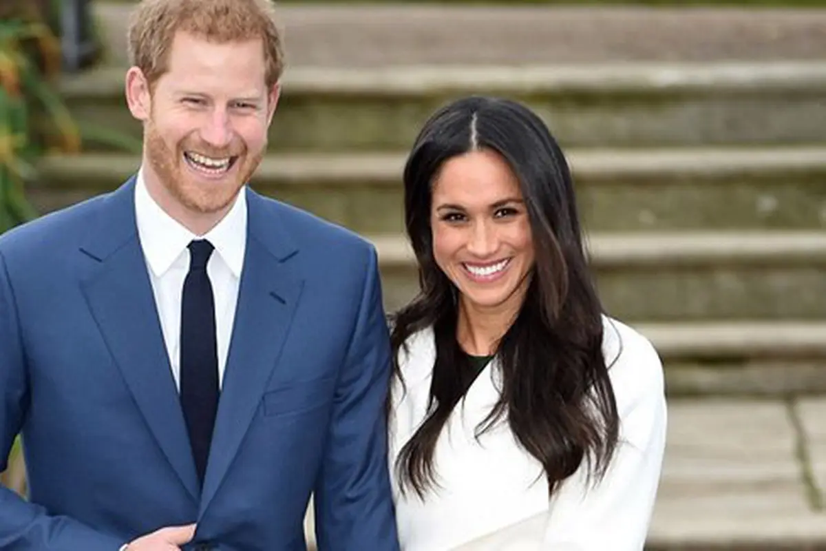 Pangeran Harry akhirnya melamar kekasihnya/copyright: dailymail.co.uk/AP