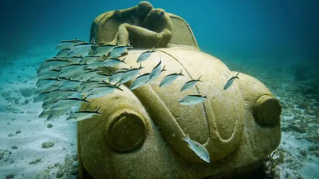 Tak Banyak Orang Tahu, Ini 7 Benda Misterius yang Terdapat di Bawah Laut