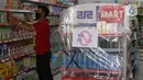 Produk Prancis yang diboikot di sebuah minimarket di Tangerang, Banten, Kamis (5/11/2020). Pemboikotan produk tersebut merupakan bentuk protes dan kecaman terhadap pernyataan Presiden Prancis Emmanuel Macron yang dianggap menghina Nabi Muhammad SAW dan umat Islam. (Liputan6.com/Angga Yuniar)