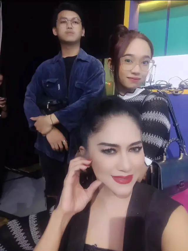 Pernah Berperan Jadi Pacar Kasino di Warkop DKI, Ini Potret Terbaru Sally Marcellina