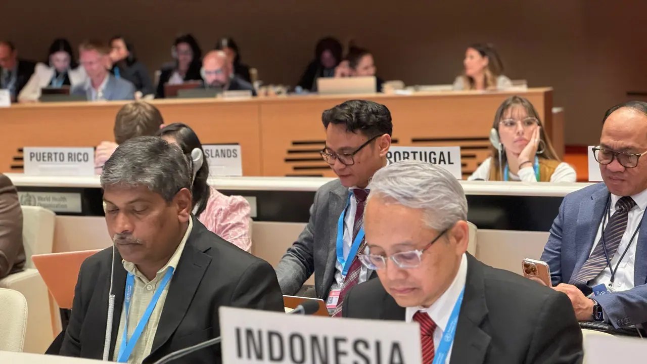 Sekretaris Jenderal Kementerian Kesehatan, Kunta Wibawa Dasa Nugraha, menyampaikan tentang alasan Indonesia pindah kawasan WHO. Dari SEARO ke WPRO. (Dok Kemenkes)