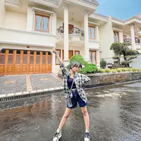 Fuji beli rumah mewah (Instagram/fuji_an)