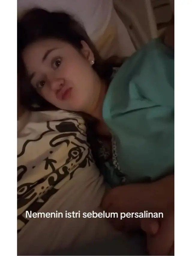 6 Potret Billy Syahputra Temani Persalinan Vika Kolesnaya, Sambut Putra Pertama