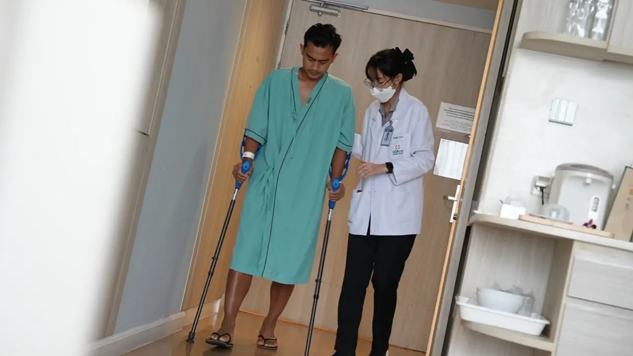 5 Potret Kondisi Pratama Arhan Usai Jalani Operasi Lutut, Fokus Rehabilitasi