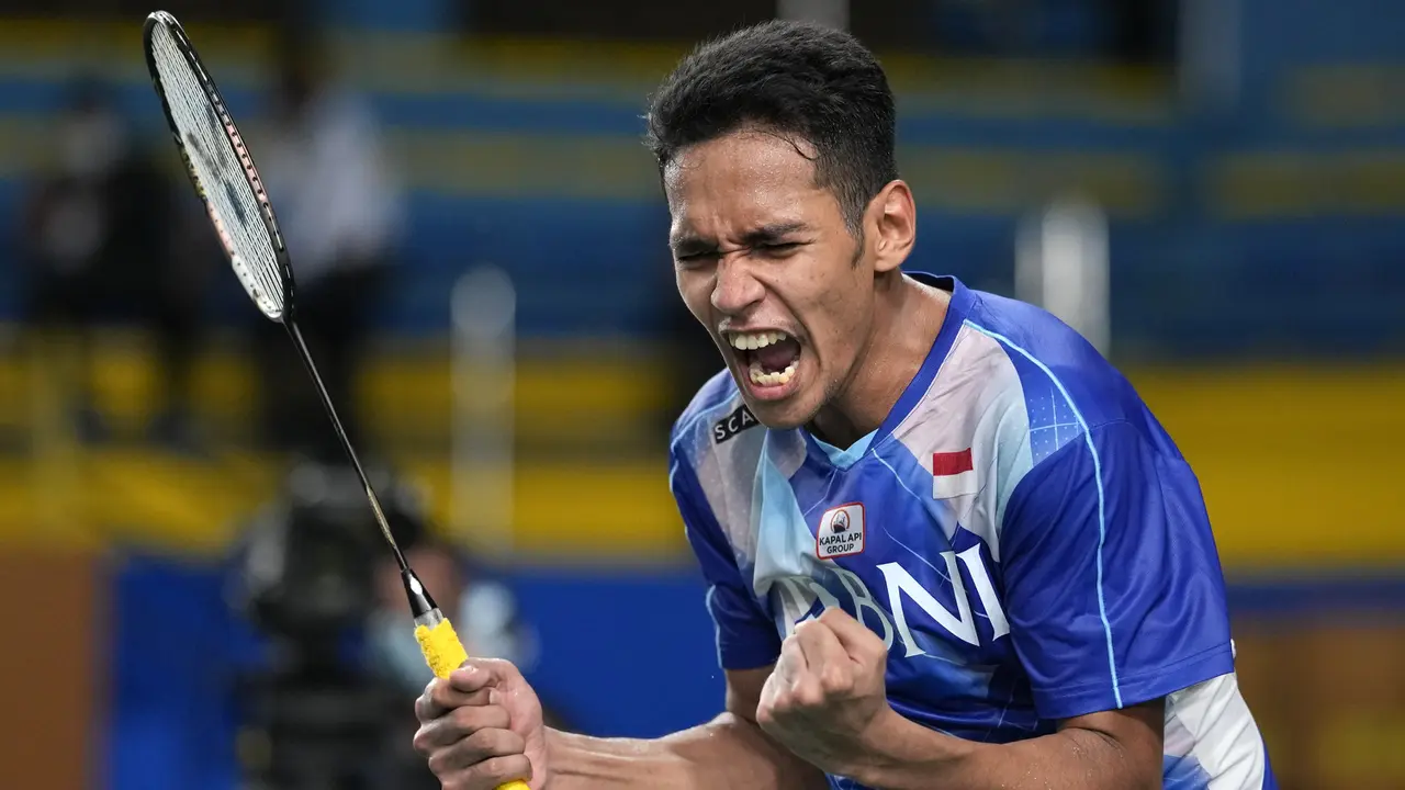 FOTO: Kejutan, Chico Kalahkan Kento Momota di Badminton Asia Championships 2022