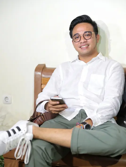 Roby Geisha dan Cinta Ratu Nansya