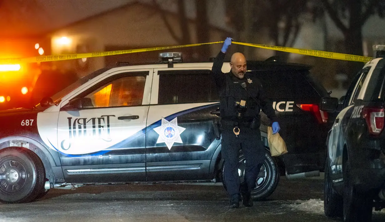 Joliet mengatakan sejauh ini tersangka sudah diidentifikasi sebagai seorang pemuda berusia 23 tahun bernama Romeo Nance. (Tyler Pasciak LaRiviere/Chicago Sun-Times via AP)