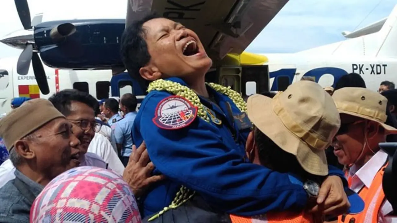 [Bintang] Terbangkan N219 Pertama Kali, Ini Curahan Hati Esther Gayatri